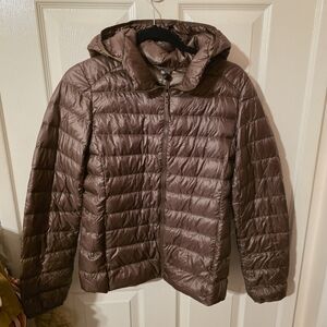 Uniqlo Ultra Light Down Jacket wHood